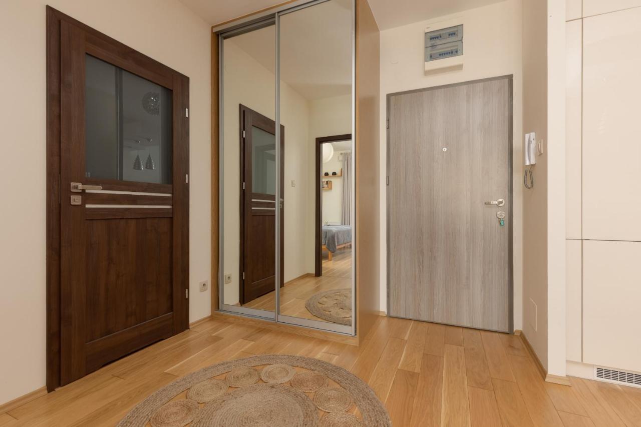 Osiedle Intenso Warszawa Wola By Noclegi Renters Exteriör bild