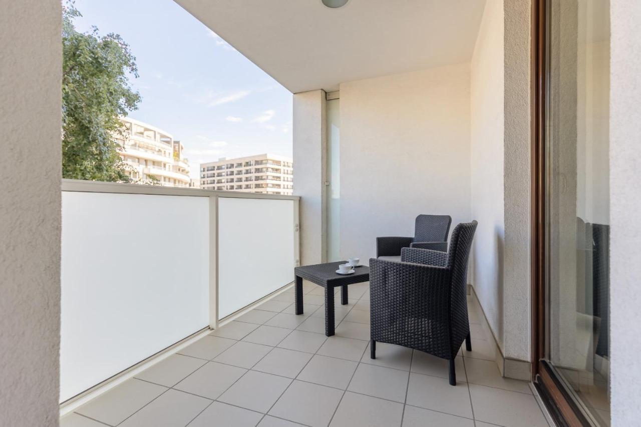 Osiedle Intenso Warszawa Wola By Noclegi Renters Exteriör bild