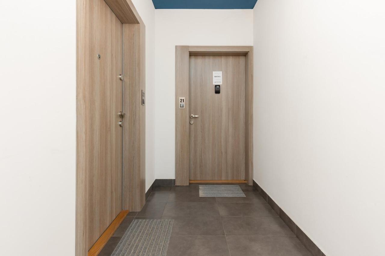 Osiedle Intenso Warszawa Wola By Noclegi Renters Exteriör bild
