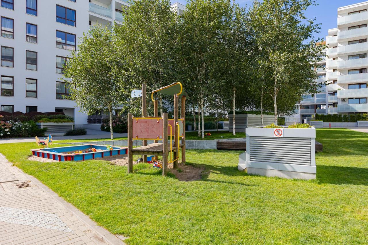 Osiedle Intenso Warszawa Wola By Noclegi Renters Exteriör bild